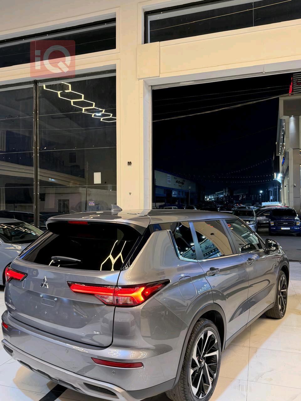 ميتسوبيشي اوتلاندر